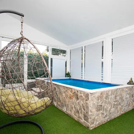 House Kala * Brodarica