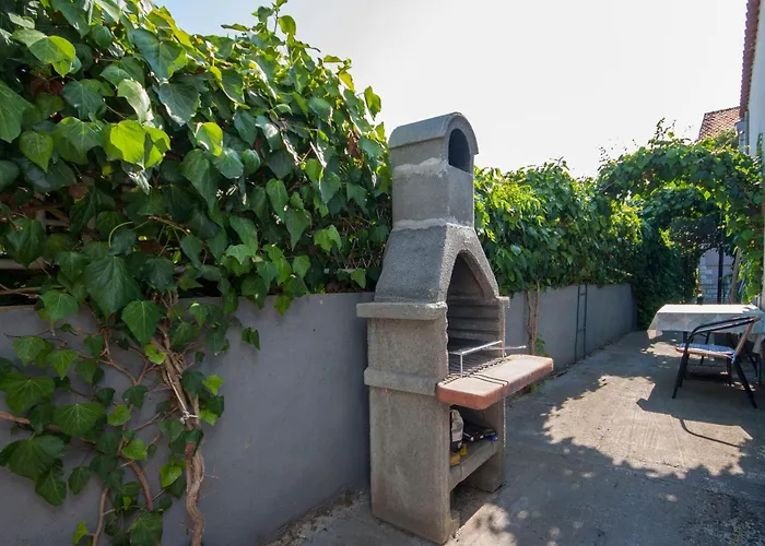 House Kala 브로다리카